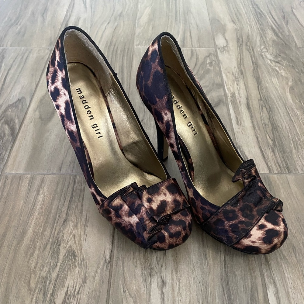 Leopard heels